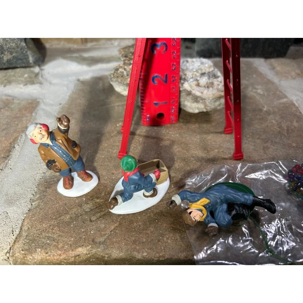 Dept 56 Town Tree Trimmers #5566-2 with box
